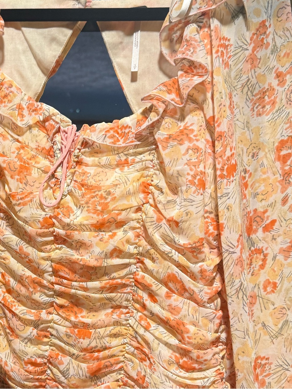 Free People Floral Ruched Ruffle Blouse Size Small - Picture 3 of 5